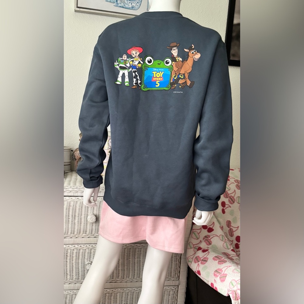 Disney Pixar Toy Story 5 Movie Characters Sweatshirt Steel Blue Grey Size M